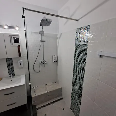 Milana Apartment *